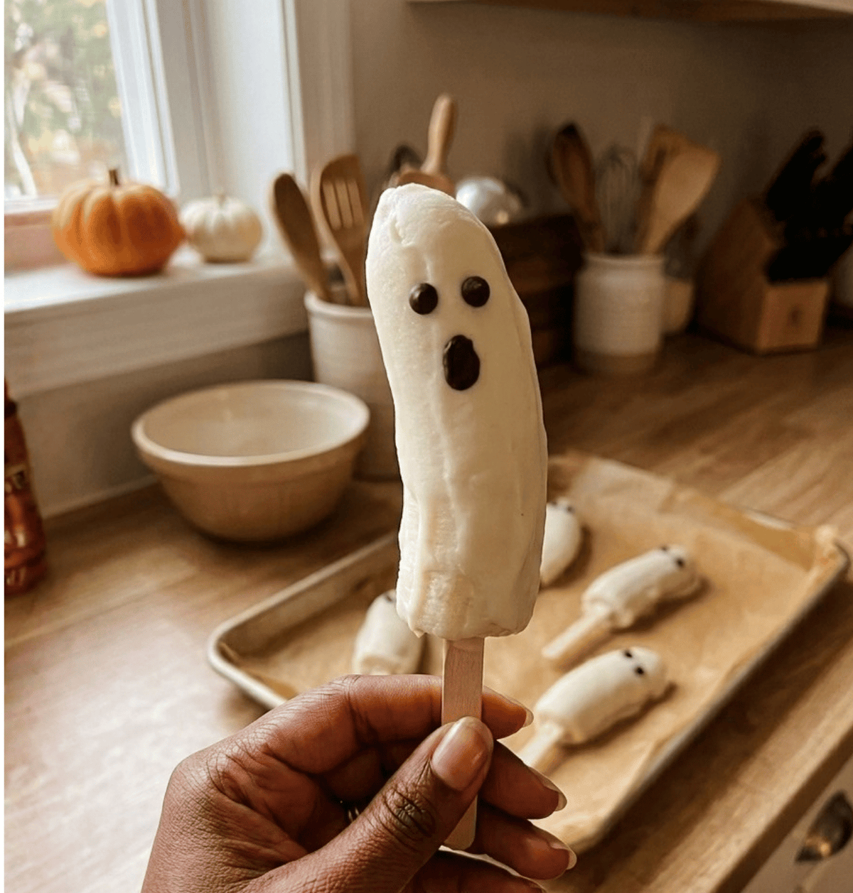 FROZEN BANANA GHOST